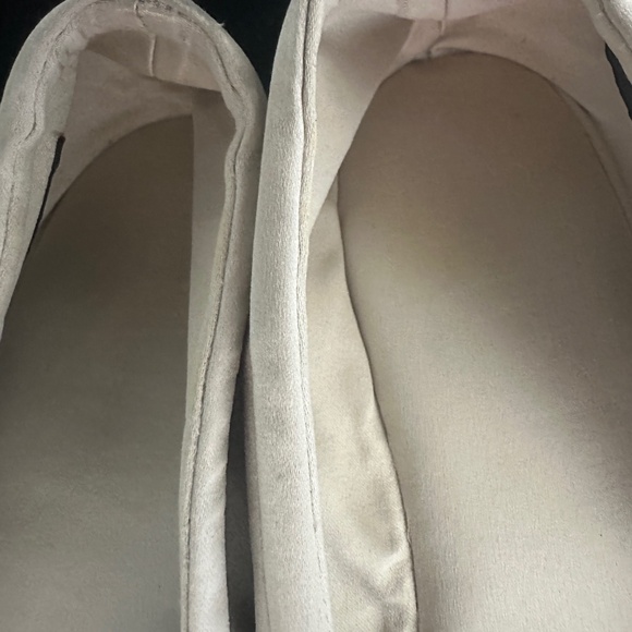 Prada size 40 silver silk-satin ballerina flats & matching silk-satin clutch - Picture 11 of 13